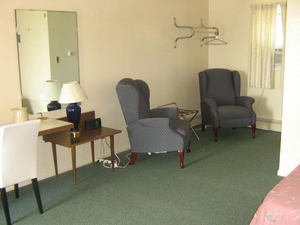 Chapel Hill Motel Brevort Номер фото