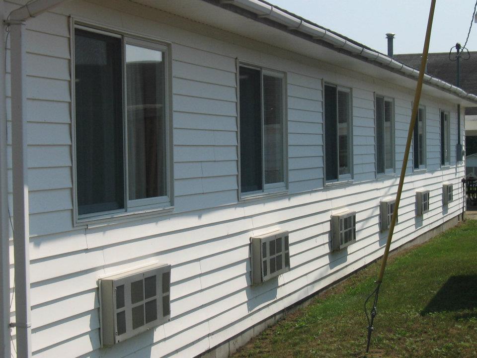 Chapel Hill Motel Brevort Экстерьер фото